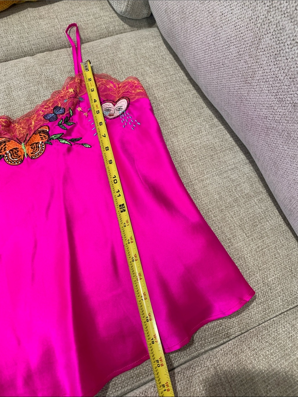 100% silk sexy Boheme Hot Pink Embroidered Butterfly Camisole🦋☘️🌺 - Picture 15 of 15
